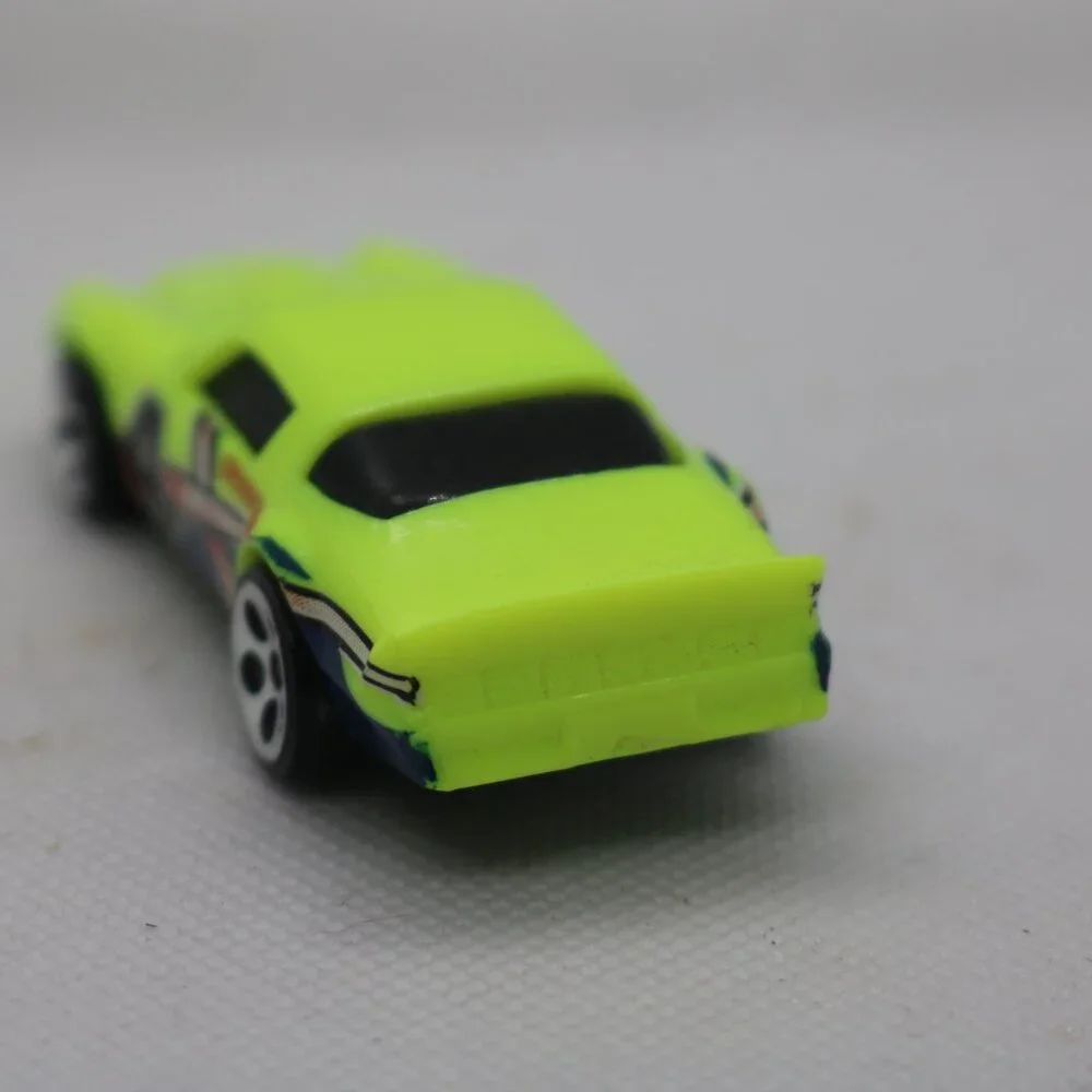 Hot Wheels z28 Camaro #853 loose diecast 1:64 scale